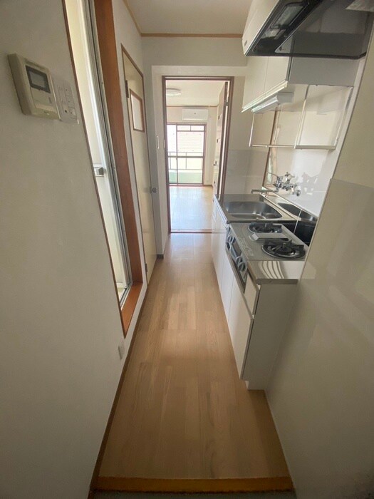 物件内観写真19　(廊下)