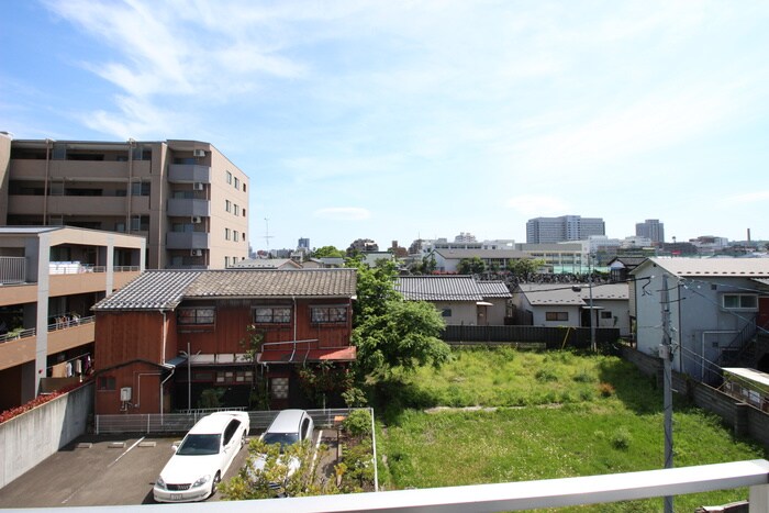 物件内観写真15　(室内からの展望)