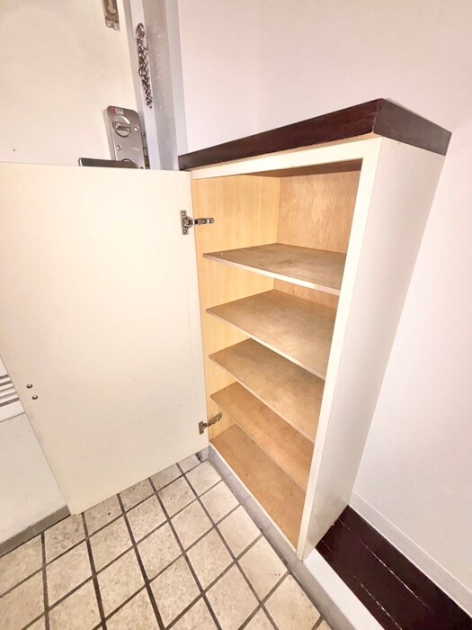 物件内観写真17　(靴箱)