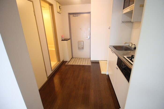 物件内観写真18　(廊下)