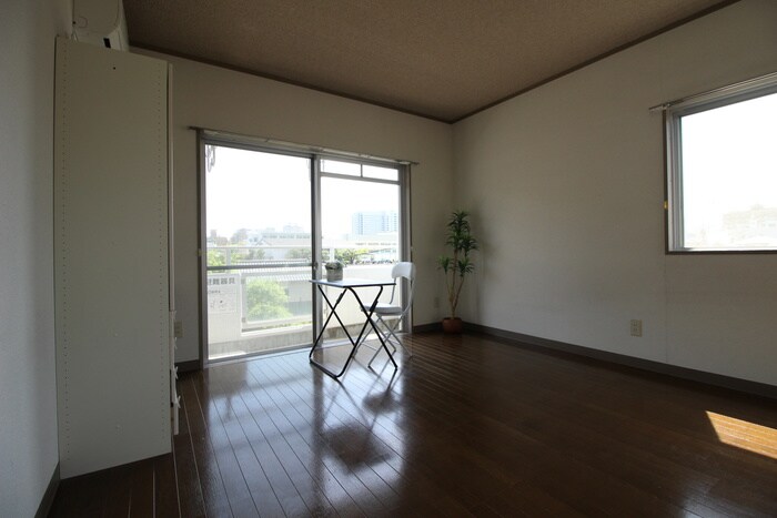 物件内観写真21　(居室)