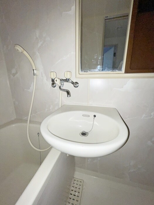 物件内観写真11　(洗面)