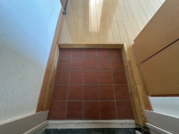 物件内観写真19　(玄関)