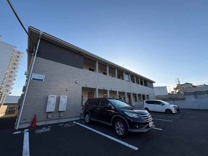 物件外観写真5　(同型モデル)