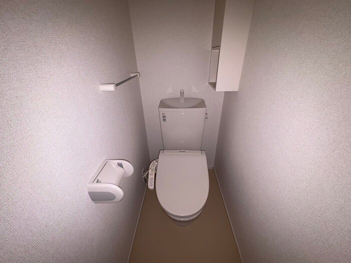 物件内観写真14　(トイレ)