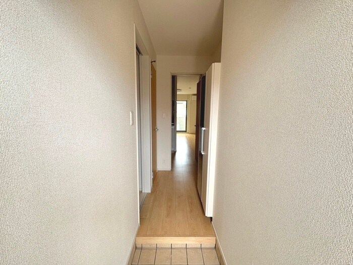 物件内観写真15　(廊下)