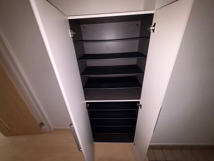 物件内観写真16　(靴箱)