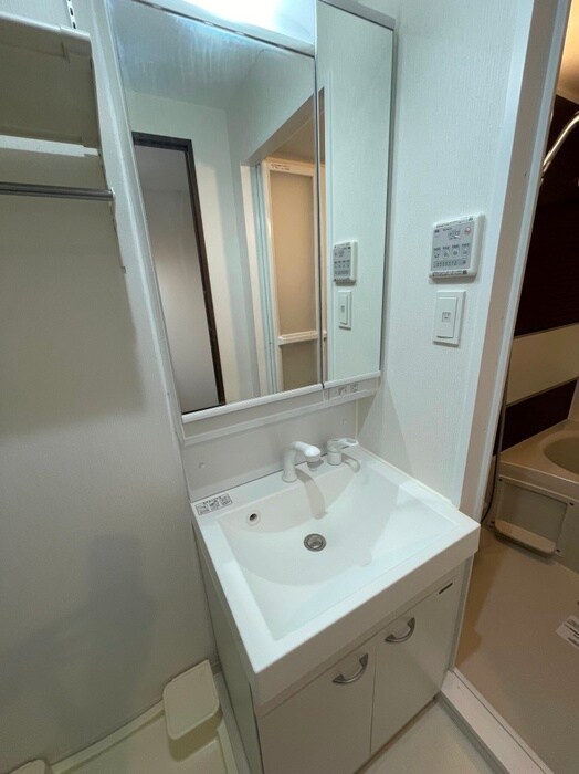 物件内観写真12　(洗面)