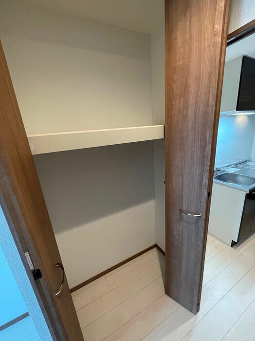 物件内観写真13　(収納)