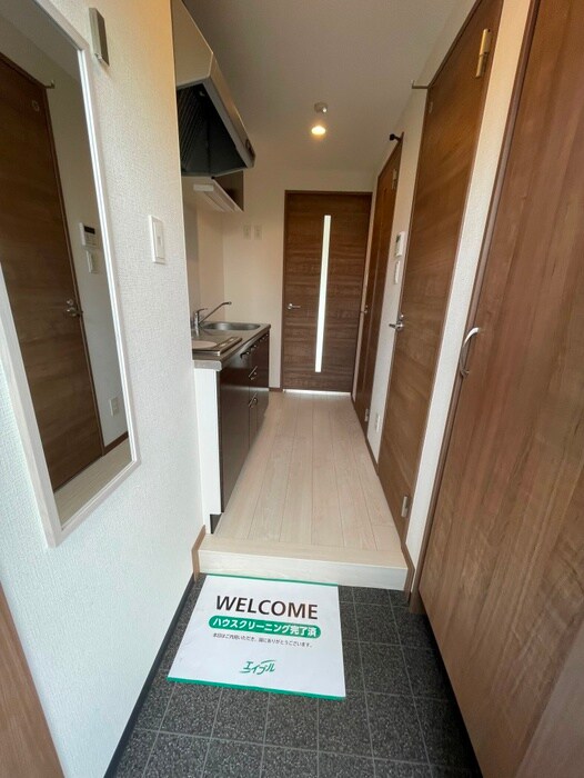 物件内観写真14　(玄関)