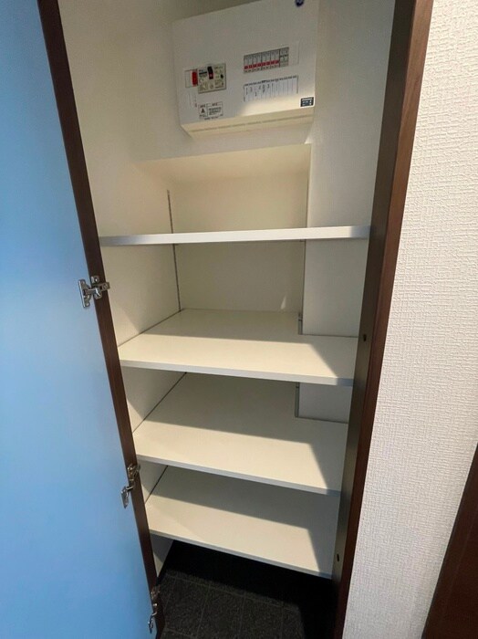 物件内観写真15　(靴箱)