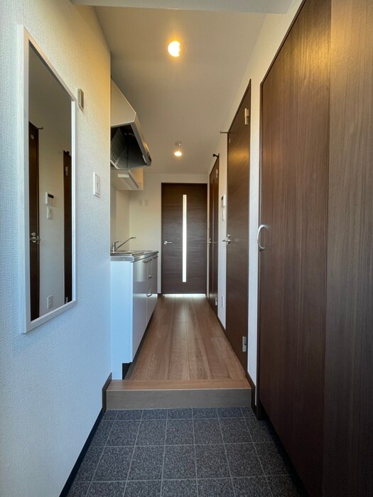 物件内観写真15　(玄関)