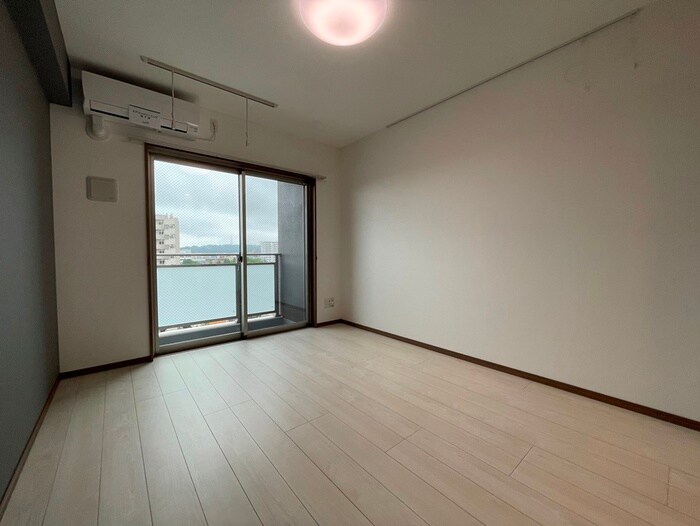 物件内観写真19　(居室)