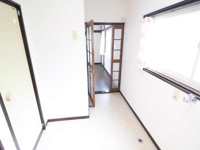 物件内観写真18　(廊下)