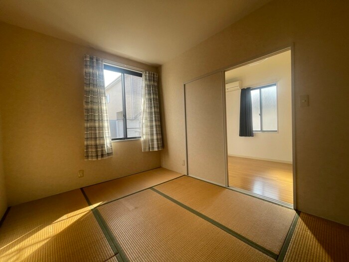 物件内観写真9　(居室)