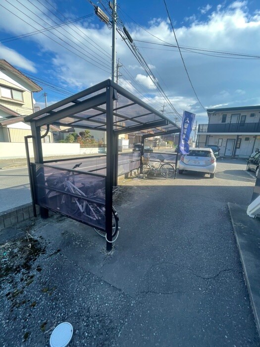 物件外観写真6　(駐輪場)