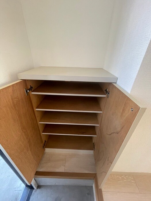 物件内観写真17　(靴箱)