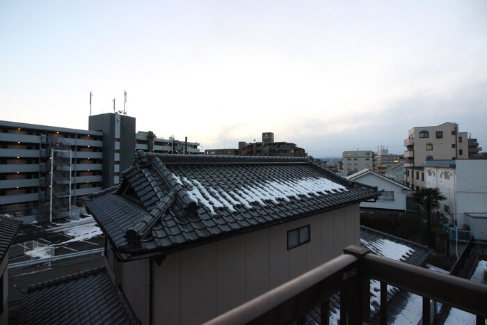 物件内観写真22　(室内からの展望)