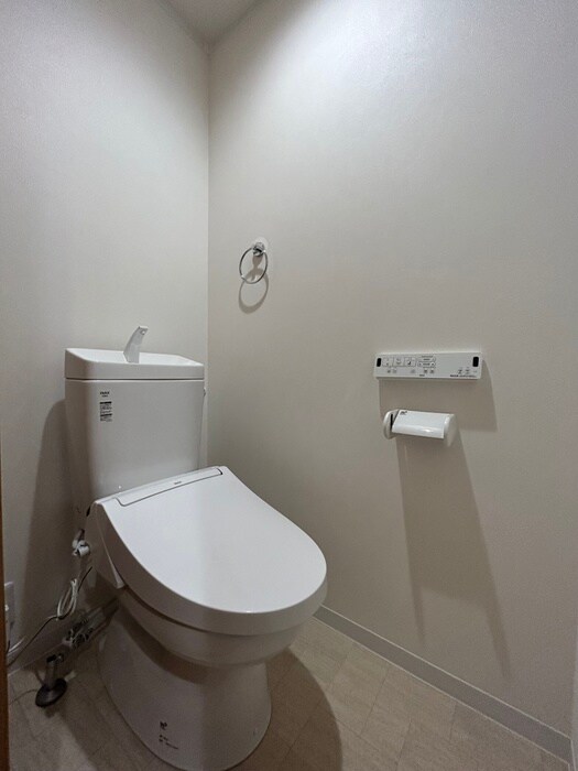 物件内観写真14　(トイレ)