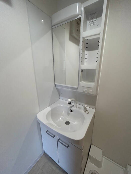 物件内観写真12　(洗面)