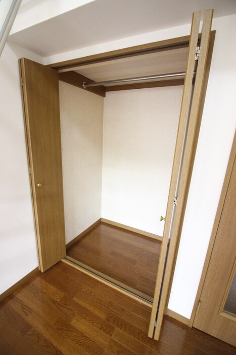 物件内観写真12　(収納)