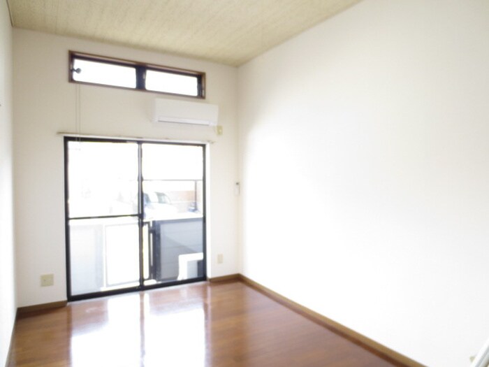 物件内観写真14　(居室)