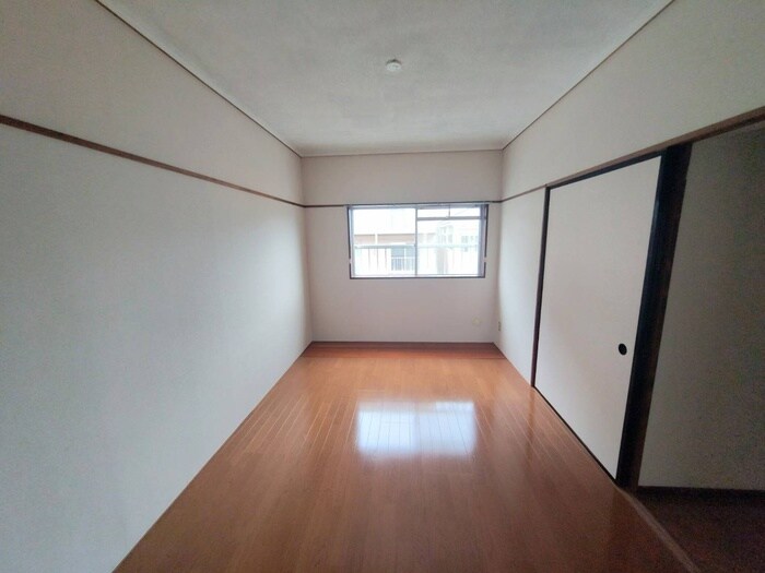 物件内観写真11　(居室)