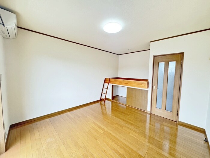 物件内観写真7　(居室)