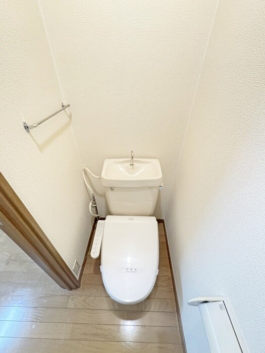 物件内観写真10　(トイレ)