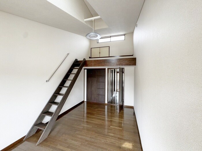 物件内観写真16　(居室)