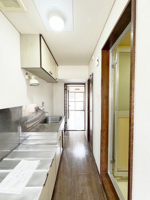 物件内観写真21　(廊下)