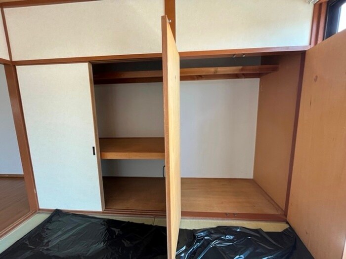 物件内観写真12　(収納)
