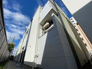 ハーモニーテラス三百人町外観写真