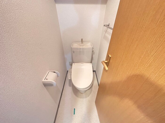 物件内観写真13　(トイレ)