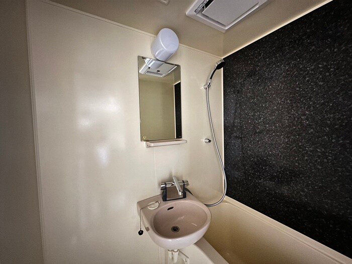 物件内観写真12　(洗面)