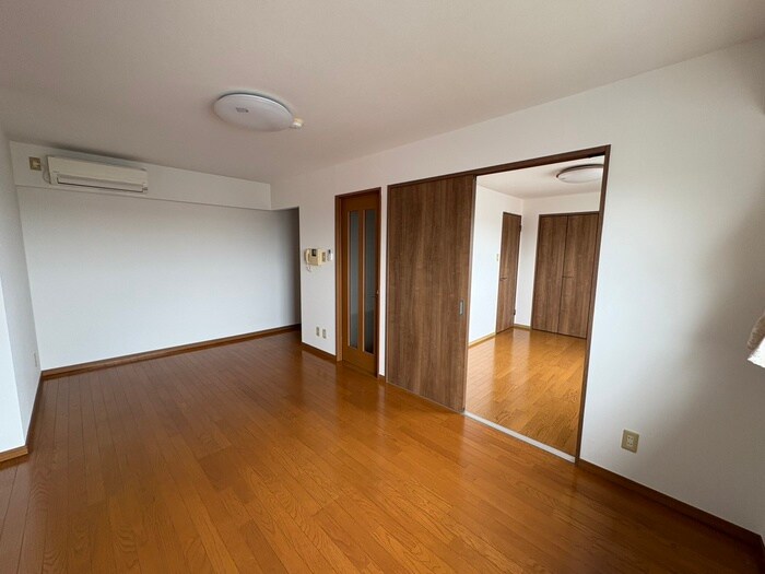 物件内観写真7　(居室)