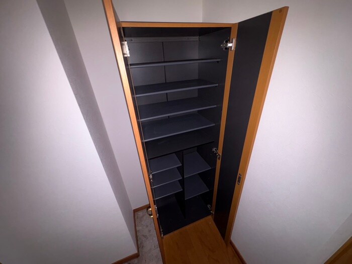 物件内観写真18　(靴箱)