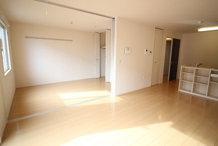 物件内観写真8　(居室)