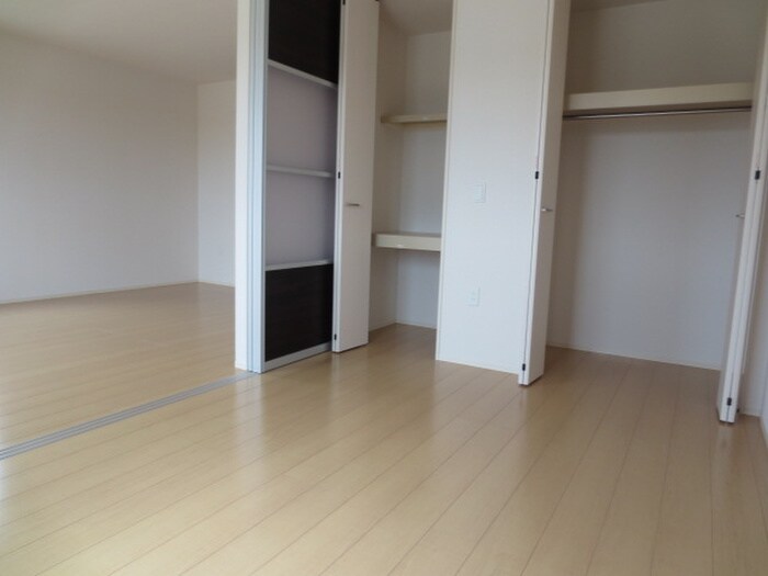 物件内観写真14　(居室)