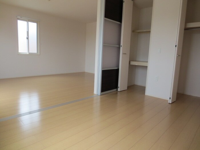 物件内観写真15　(居室)