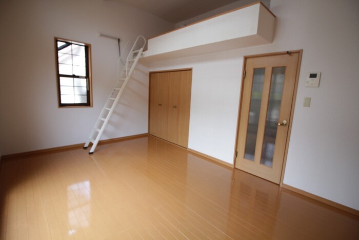 物件内観写真8　(居室)