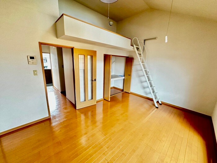 物件内観写真8　(居室)