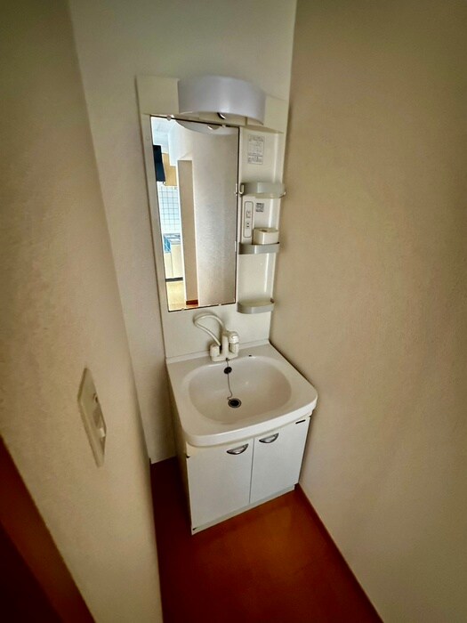 物件内観写真14　(洗面)