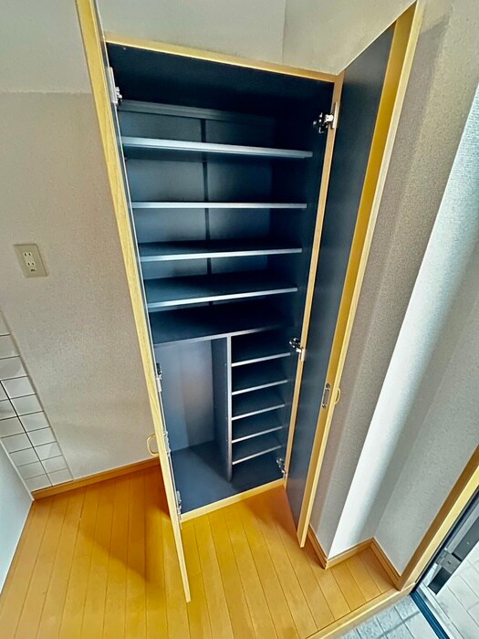 物件内観写真19　(靴箱)