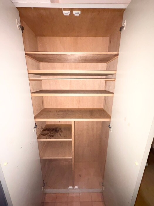 物件内観写真15　(靴箱)