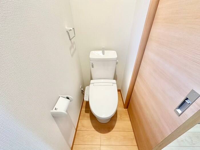 物件内観写真14　(トイレ)