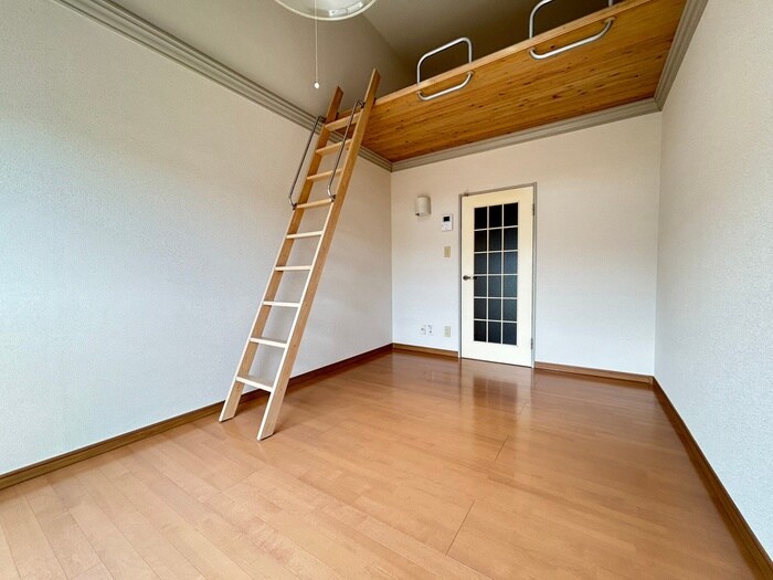 物件内観写真7　(居室)