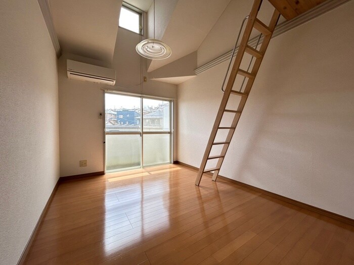 物件内観写真7　(居室)