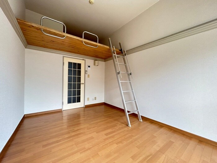 物件内観写真8　(居室)