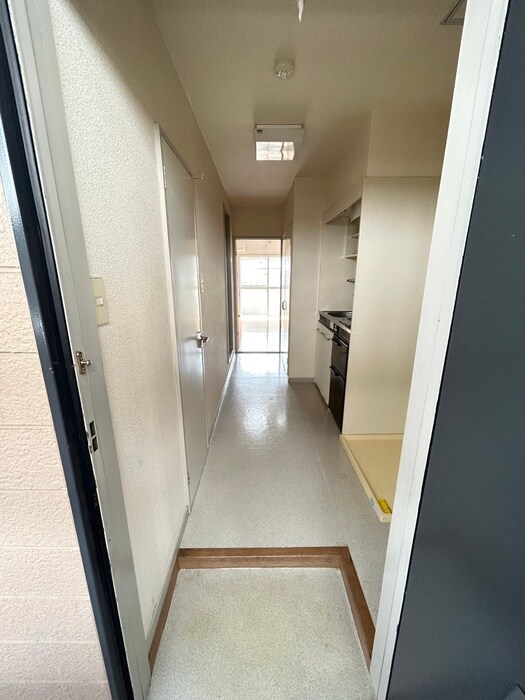 物件内観写真15　(廊下)